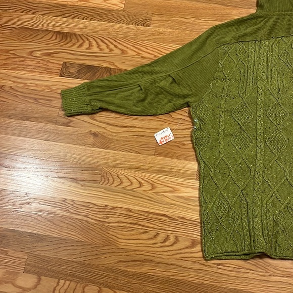 NWT Free People Movement Powder Bunny Sweater Medium or Large - Picture 15 of 17